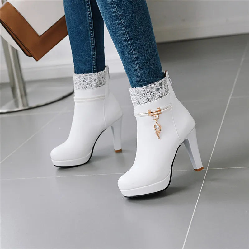 2023 Fashion High Heels Woman Booties Lace Design Princess Platform Party Wedding Womens Shoes White Black Ankle Boots Winter