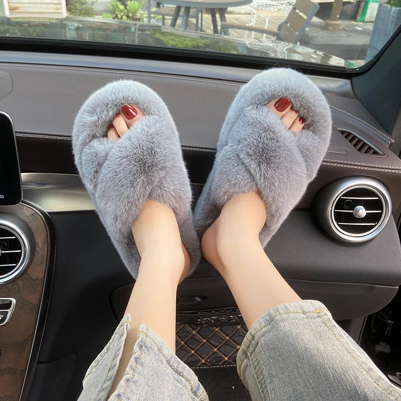 Chunky Platform Fur Slippers Women 2023 Autumn Thick Bottom Furry Outdoor Slippers Woman Plus Size 42 Short Plush Designer Shoes