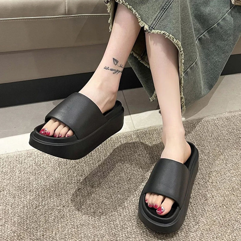 New EVA Thick Sole Slippers for Women Summer 2024 Fashion Home Platform Slippers Woman Open Toe Non Slip Beach Slides Sandals