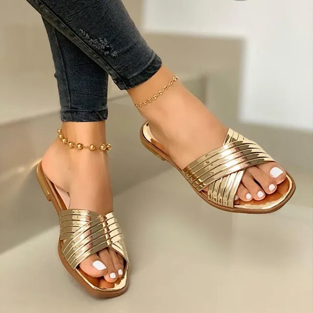 Women Slippers 2022 New Metal Striped Summer Flat Shoes Fashion Slip on Slides Outdoor Female Casual Women Sandals Plus Size 43