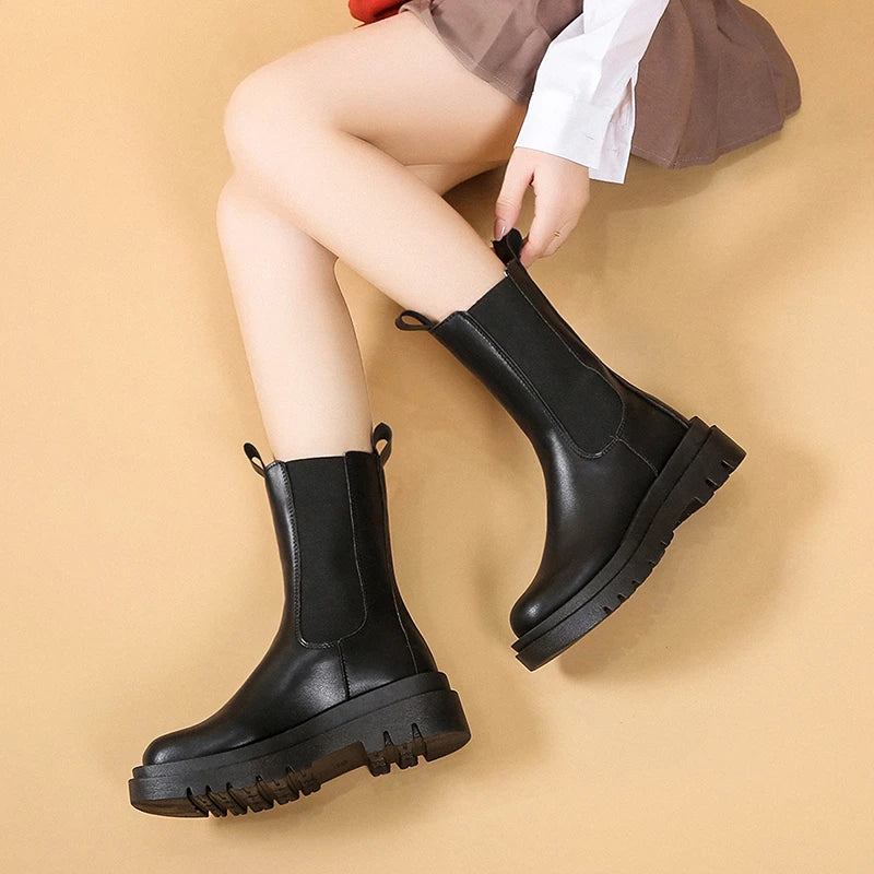 martens Boots Women's 2022 New British Style Boots Children's Winter Smoke Pipe Boots Square Heel Short Boots Single Boot